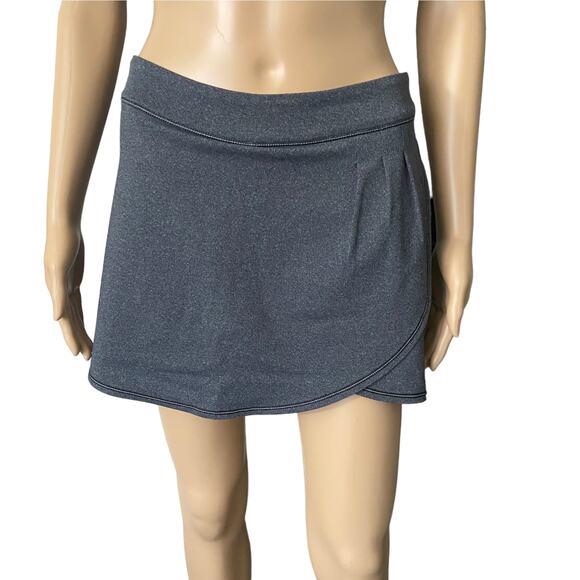 Neiman Marcus Golf Skort Size S - Picture 1 of 10